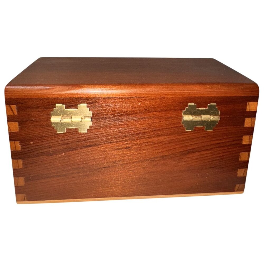 Wooden dovetailed Pet Ashes Keepsake Box Hinged Lid brass plaque - Picture 4 of 8